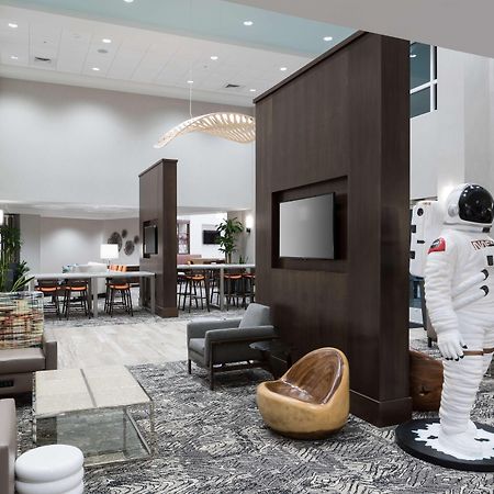 Hampton Inn & Suites Cape Canaveral Cruise Port, Fl Buitenkant foto